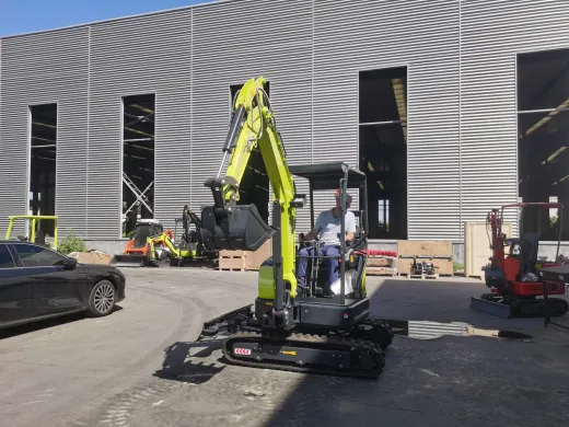 A Buyer from New Zealand Spent a Morning on Our Mini Excavator Floor