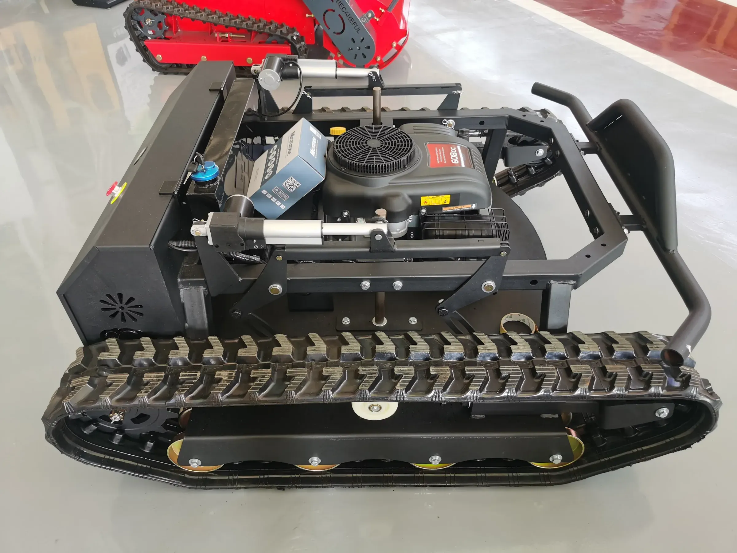 Remote Control Lawn Mower — photo 5
